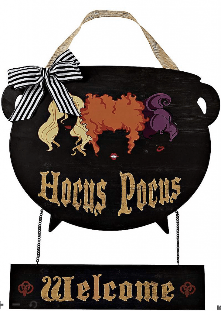 hocus pocus cauldron wreath for door. 