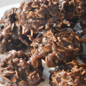 No-Bake Chocolate Coconut Cookies