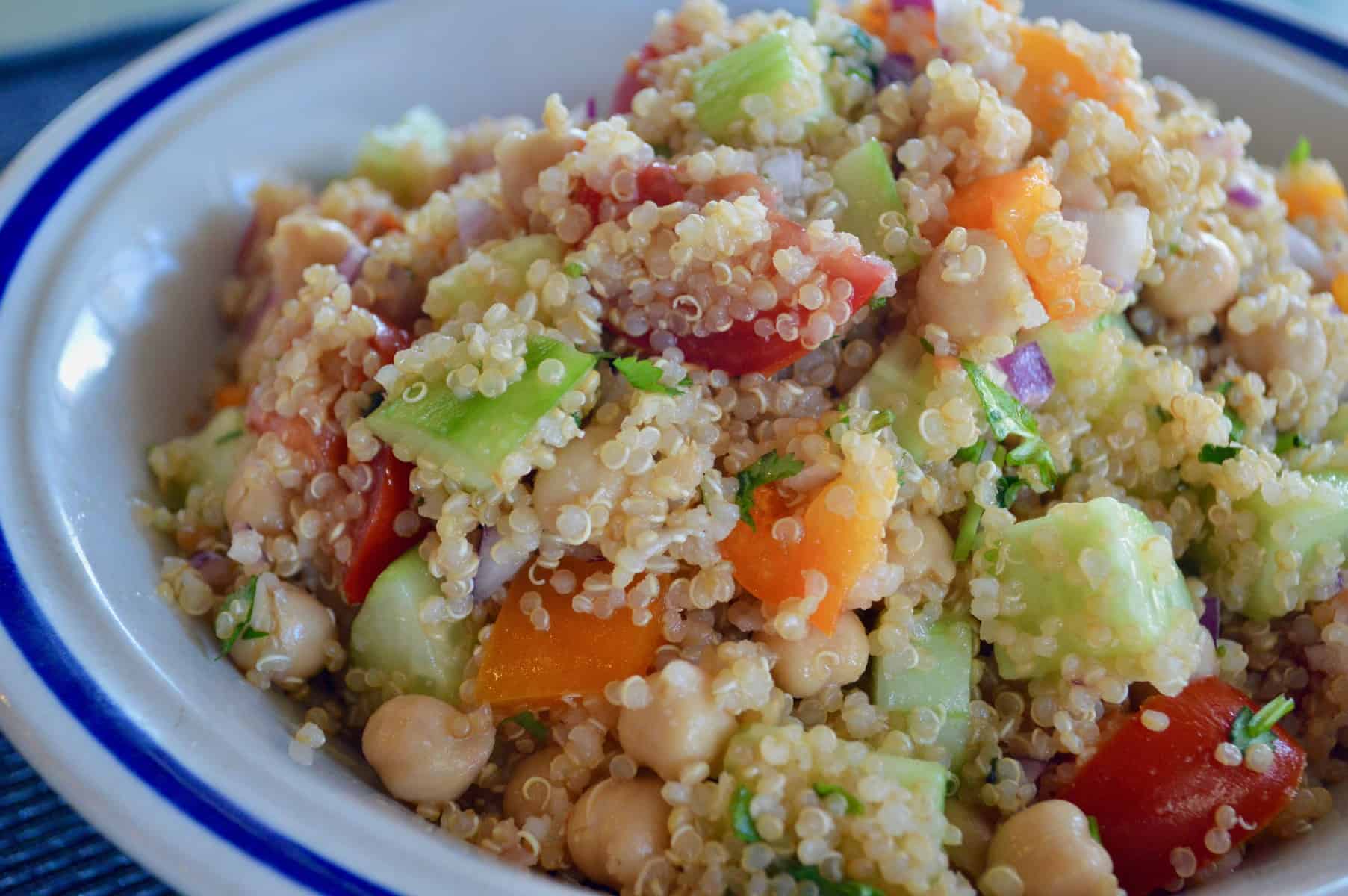 Easy Vegetable Quinoa Salad in a blue bowl 