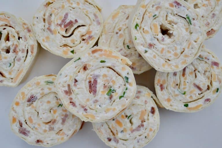 Chicken Bacon Ranch Pinwheels - This Delicious House