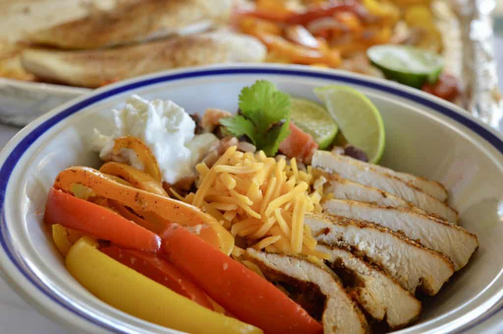 mexican chicken fajita bowl