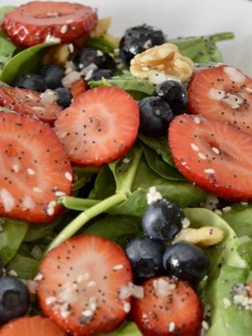 Strawberry Blueberry Spinach Salad