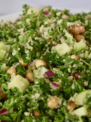 Parsley Quinoa Chickpea Salad