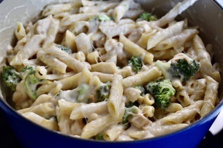 Baked Chicken Broccoli Alfredo - This Delicious House