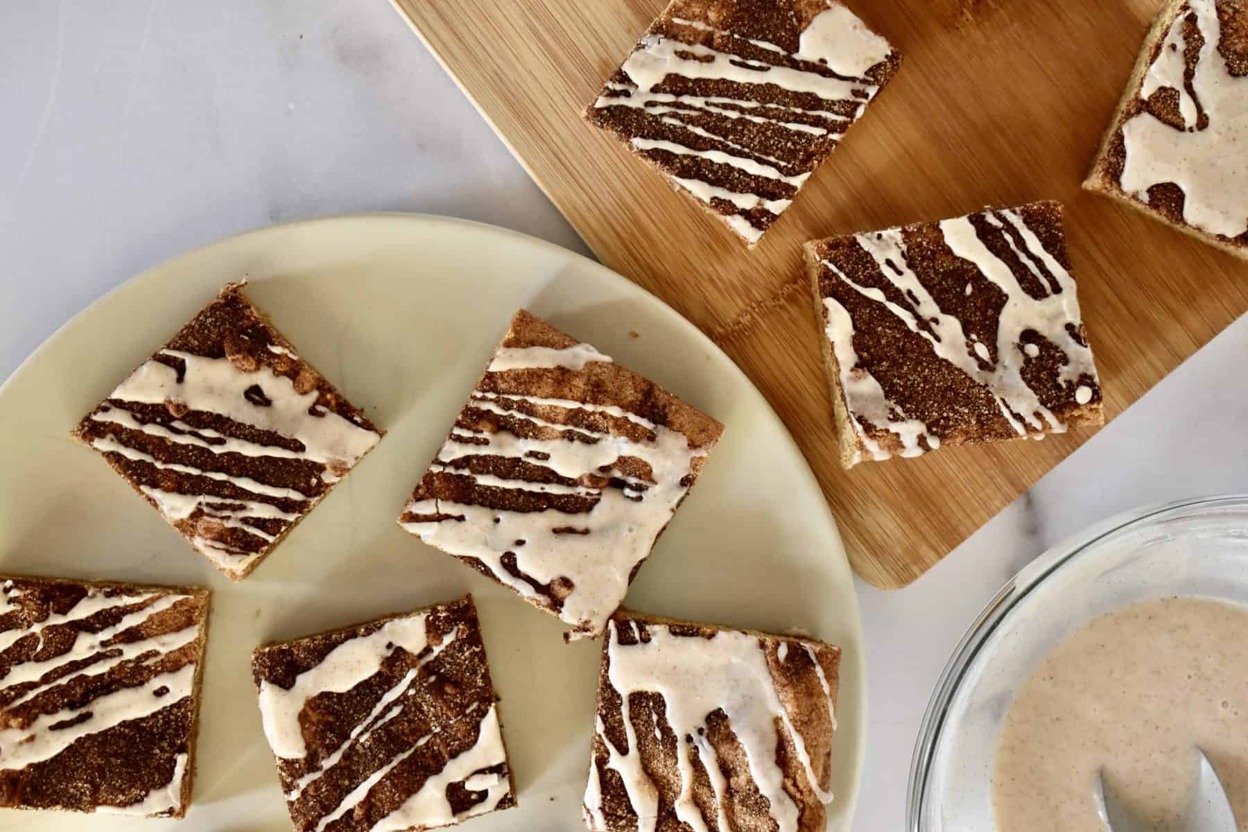 Overhead photo of the glaze drizzled over the bars. 