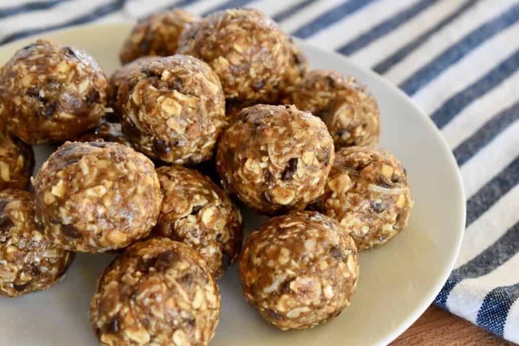 Chocolate Coconut Energy Balls Without Dates - This Delicious House