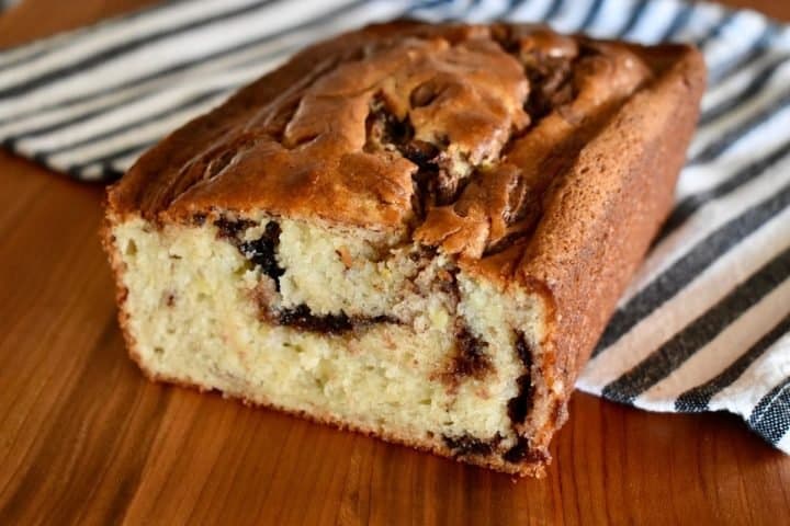 Nutella Swirl Banana Bread - This Delicious House