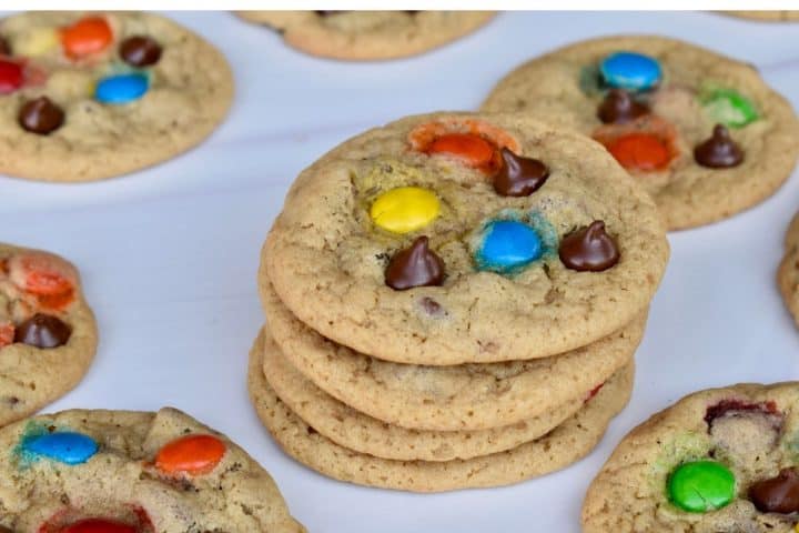M&amp;M Chocolate Chip Cookies - This Delicious House