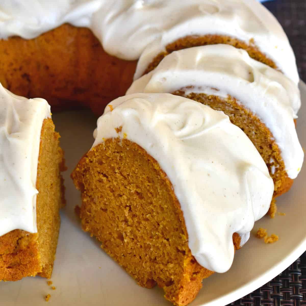 https://thisdelicioushouse.com/wp-content/uploads/2022/09/pumpkin-bundt-cake-with-cream-cheese-frosting-2.jpg