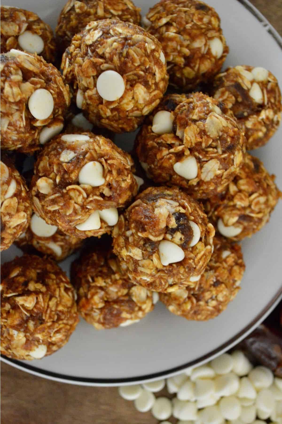 overhead photo of pumpkin protein balls 