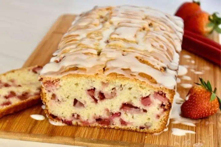 Strawberry Rhubarb Bread - This Delicious House