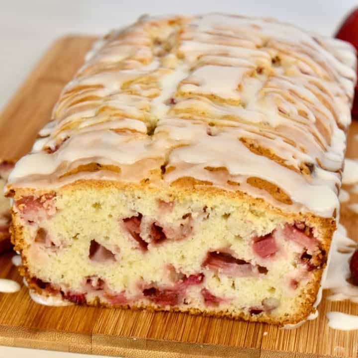 Strawberry Rhubarb Bread - This Delicious House