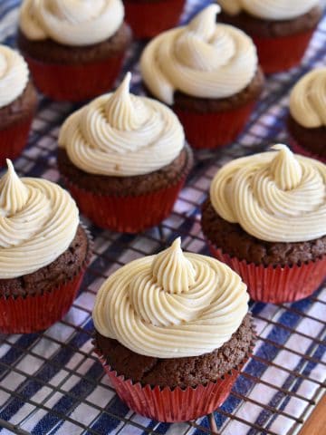 Coffee Cream Cheese Frosting Recipe - This Delicious House