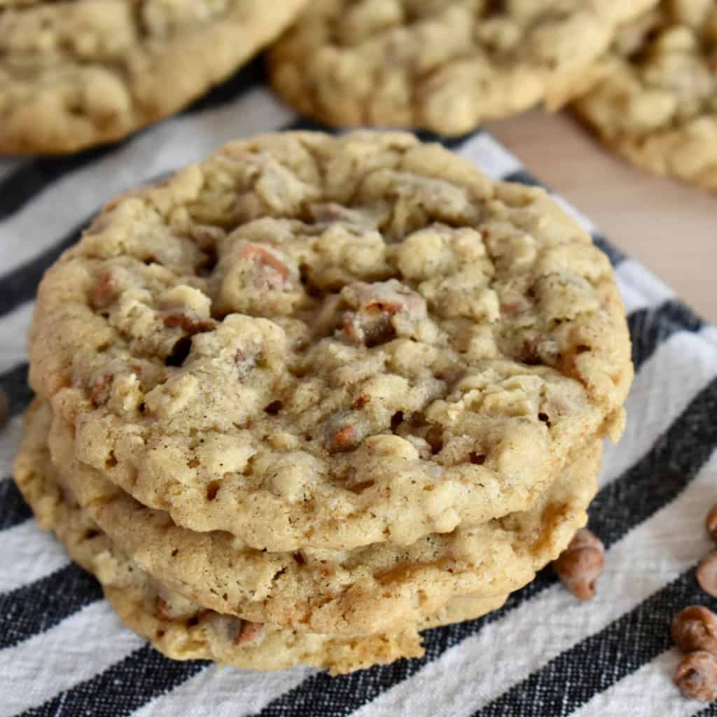 Oatmeal Cinnamon Chip Cookies recipe.