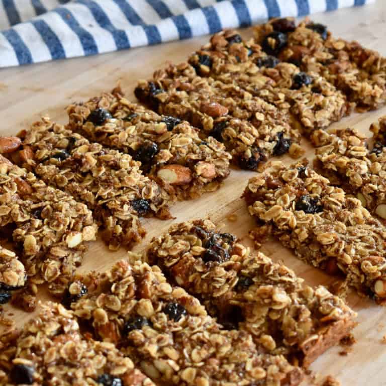 Cranberry Granola Bars with Almonds.